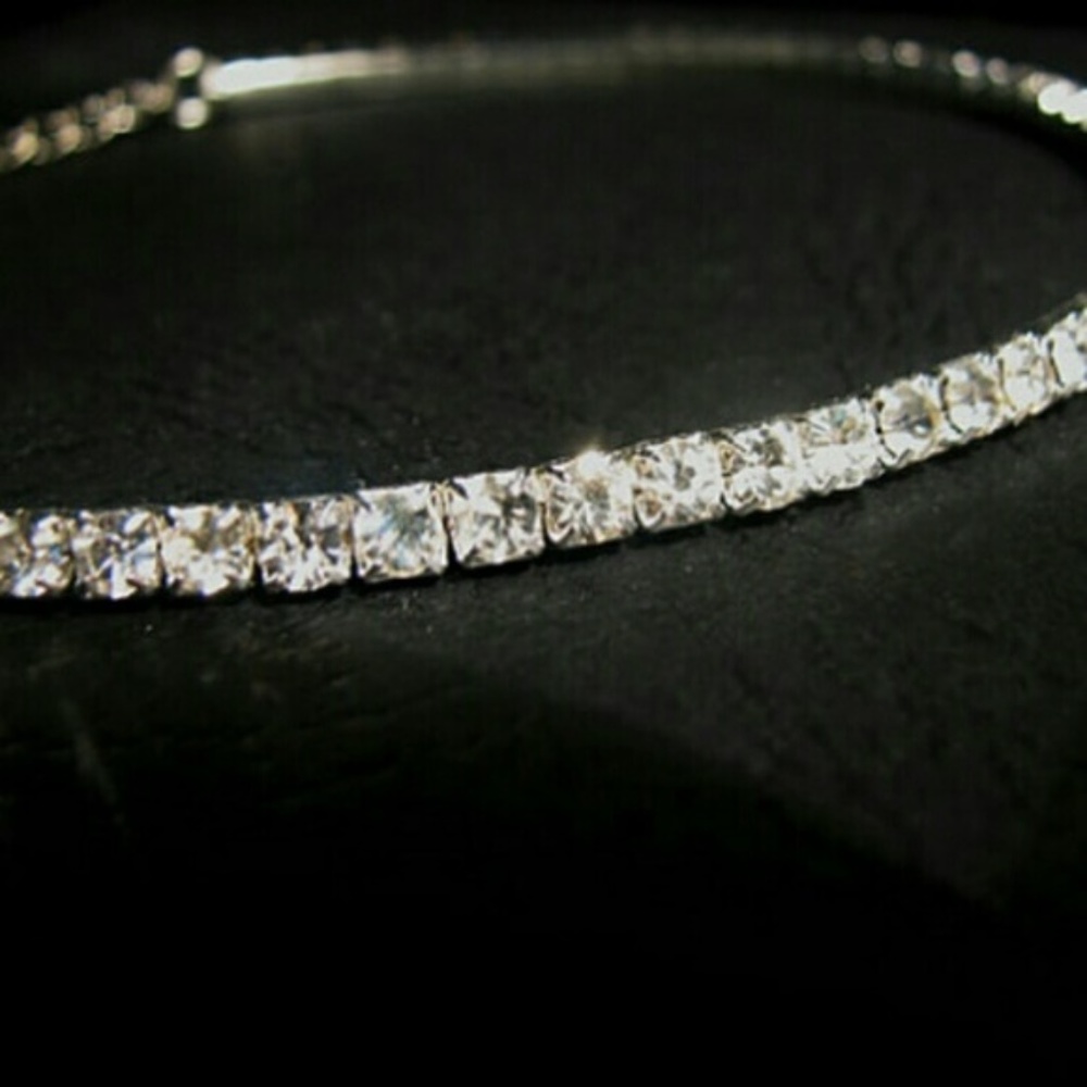 GLAM DOLLZ Choker Necklace - Picture 4 of 4